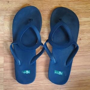 Black Sanuk sandals